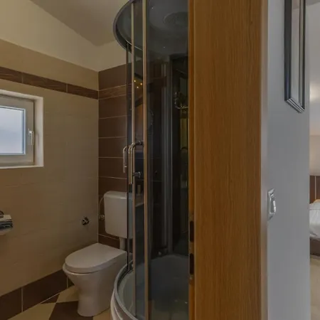 Gigi By Guide Villa *